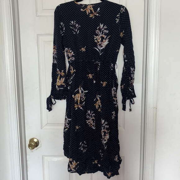 Band of Gypsies Polka Dot Floral Wrap Dress - Picture 5 of 6